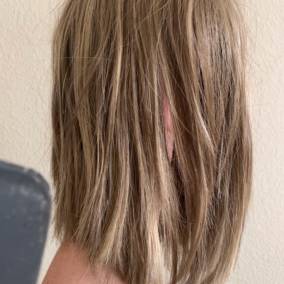 Wig - Picture 10 of 10